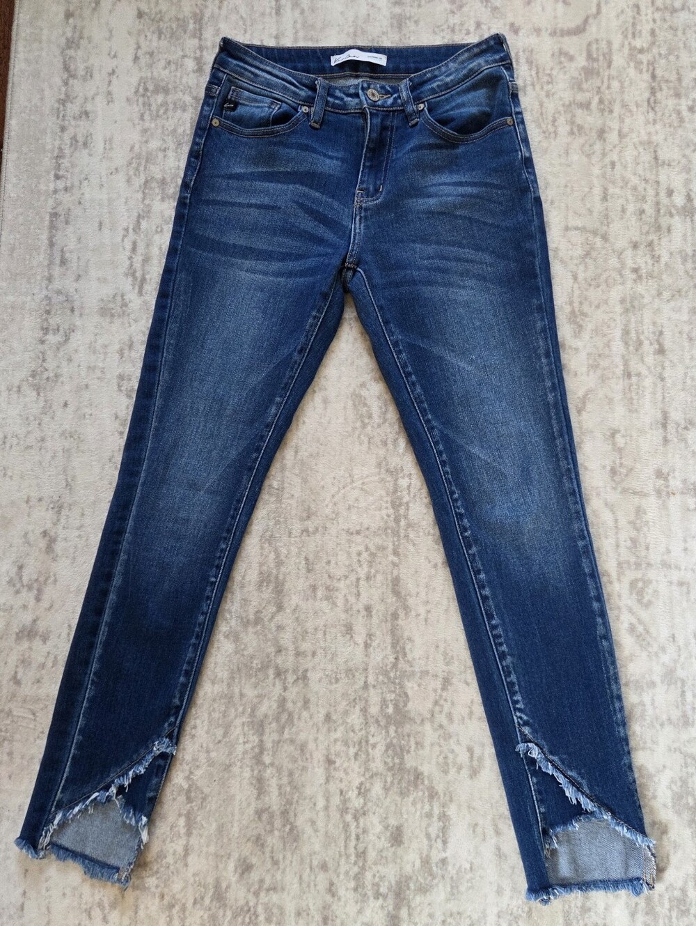Kancan JEANS High Rise Fray Hem Skinny Size 26 Waist Brand New !